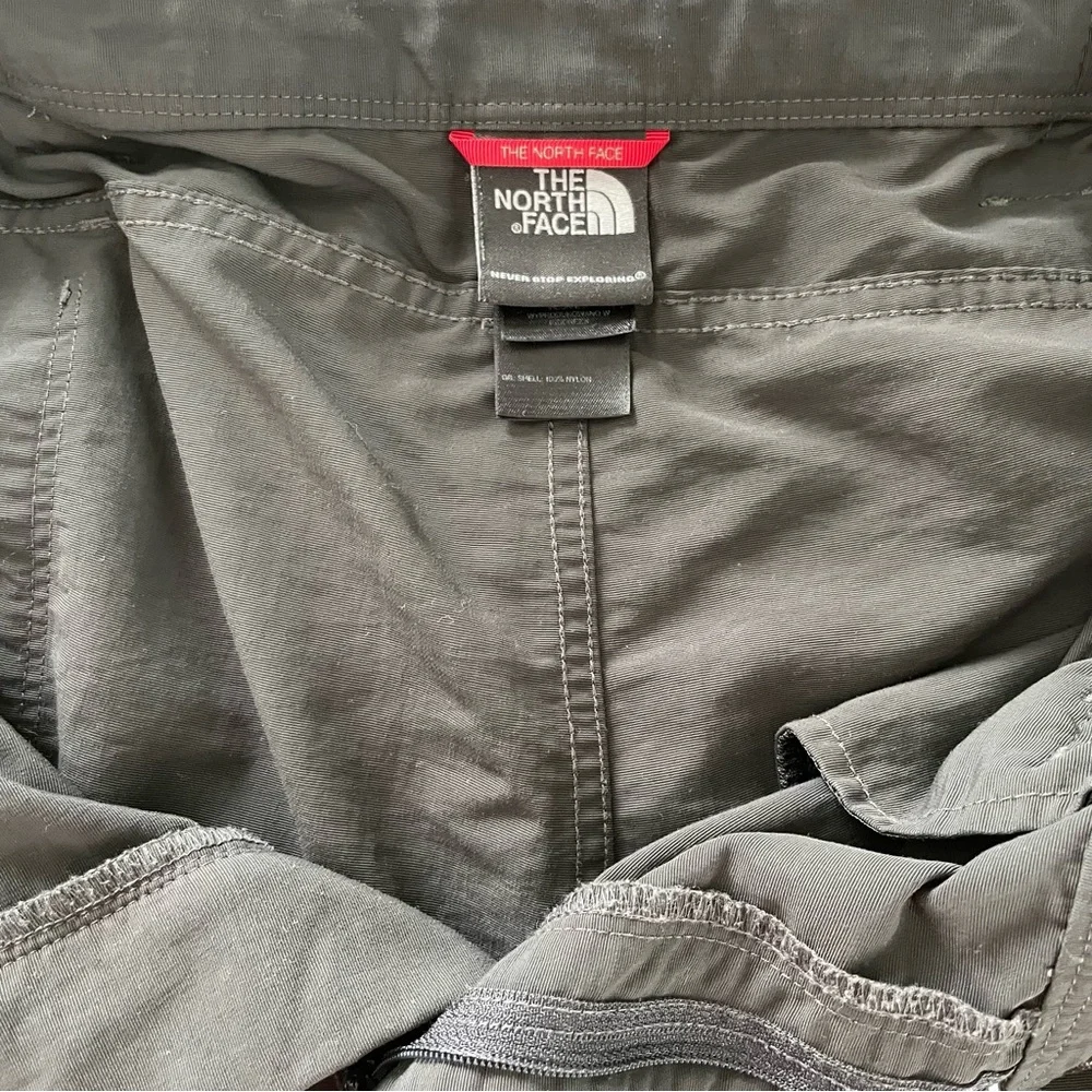 The North Face Men's Charcoal Cargo Shorts